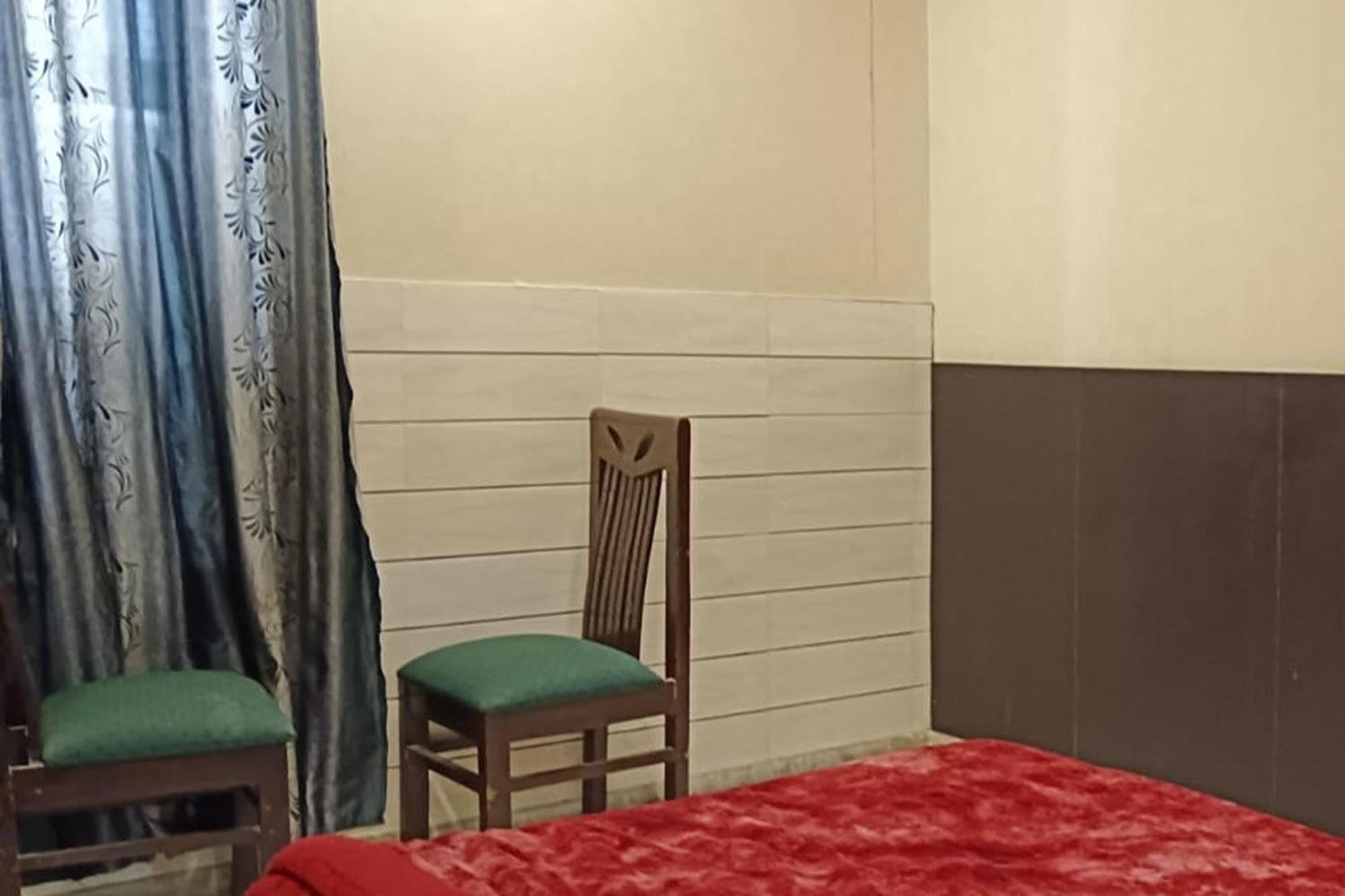 Hotel Shree Kanta Gurgaon Eksteriør billede