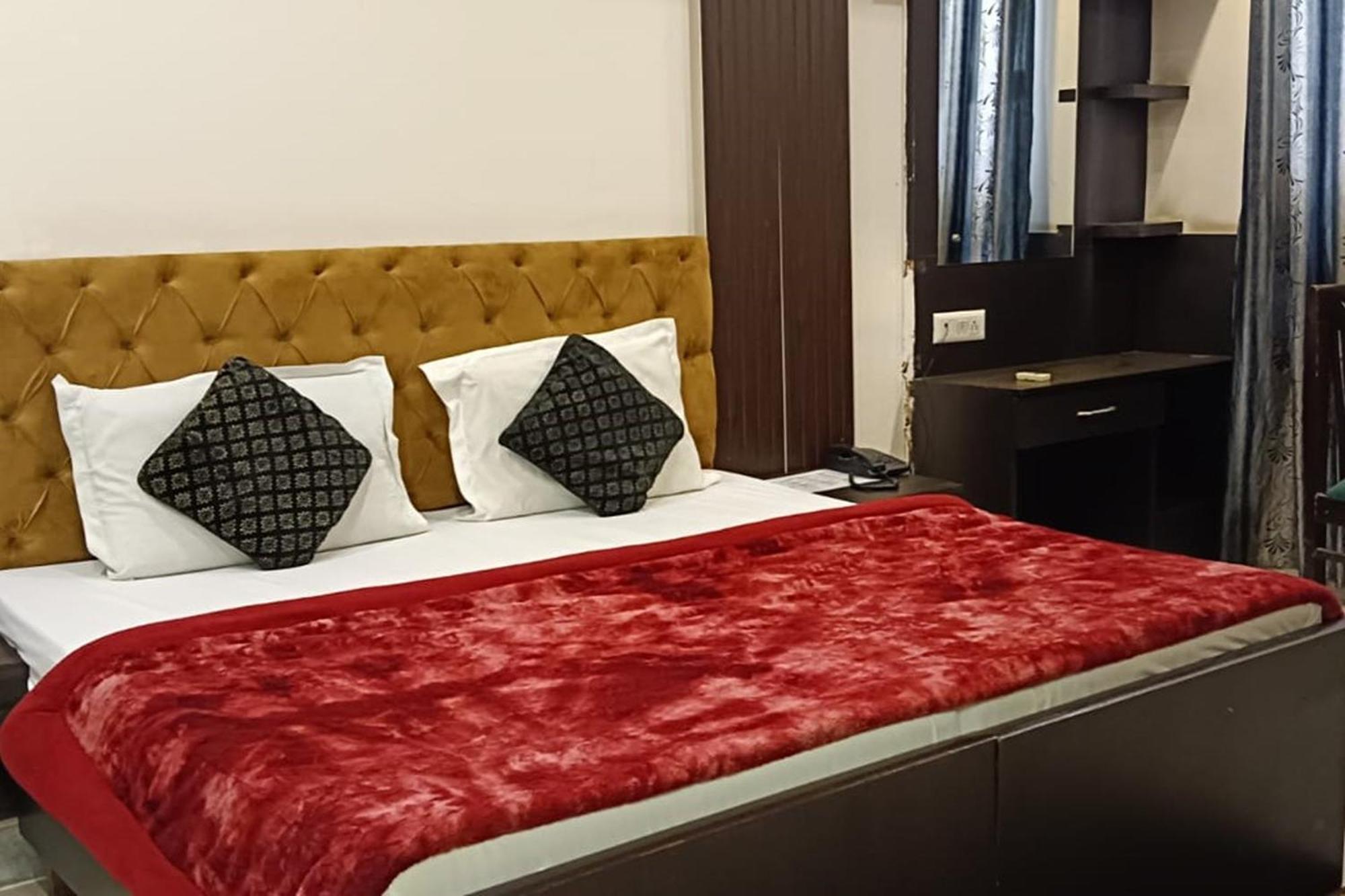 Hotel Shree Kanta Gurgaon Eksteriør billede