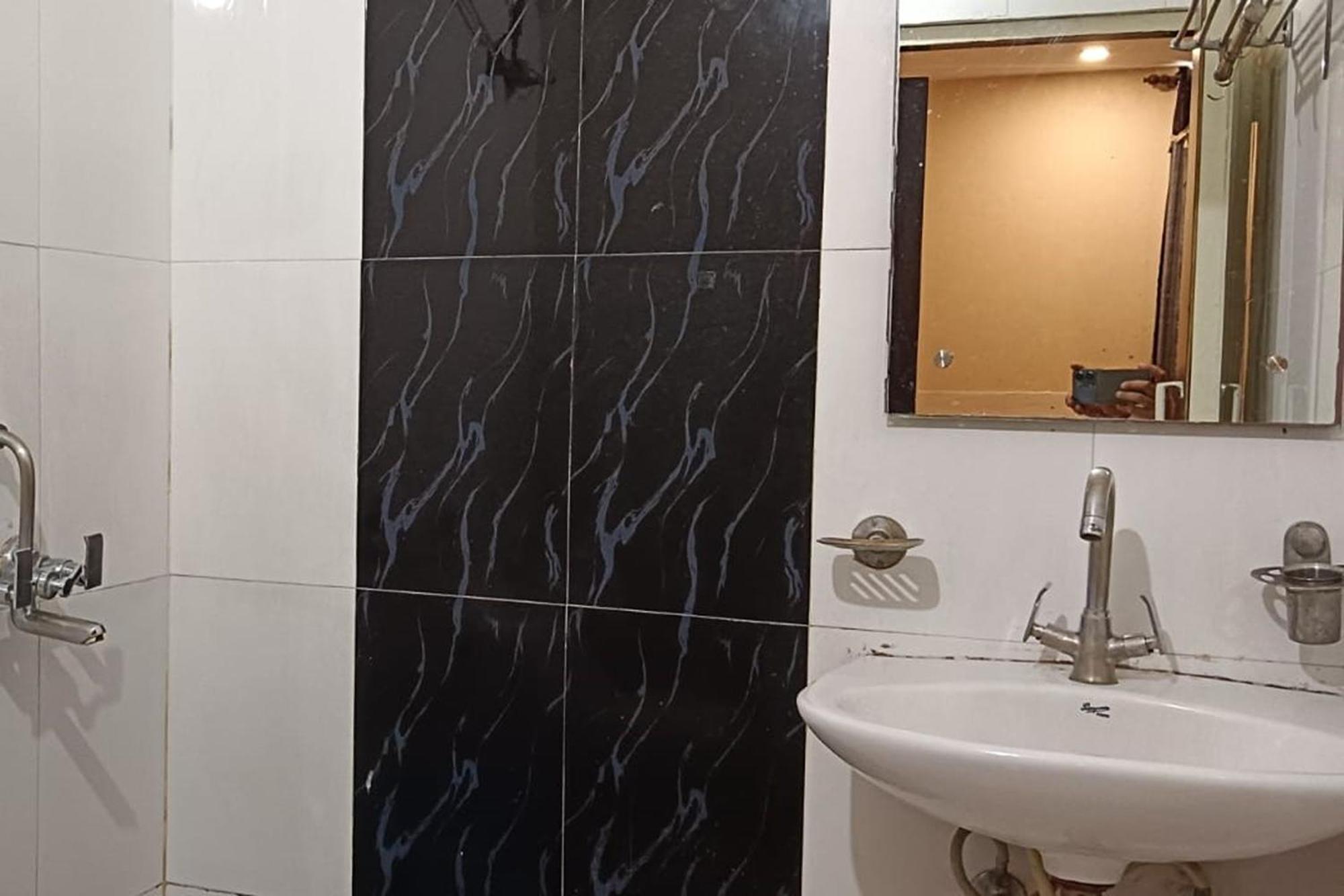 Hotel Shree Kanta Gurgaon Eksteriør billede