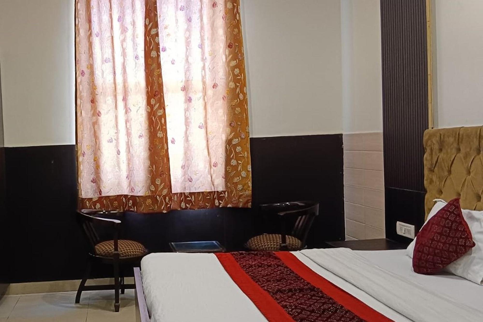 Hotel Shree Kanta Gurgaon Eksteriør billede