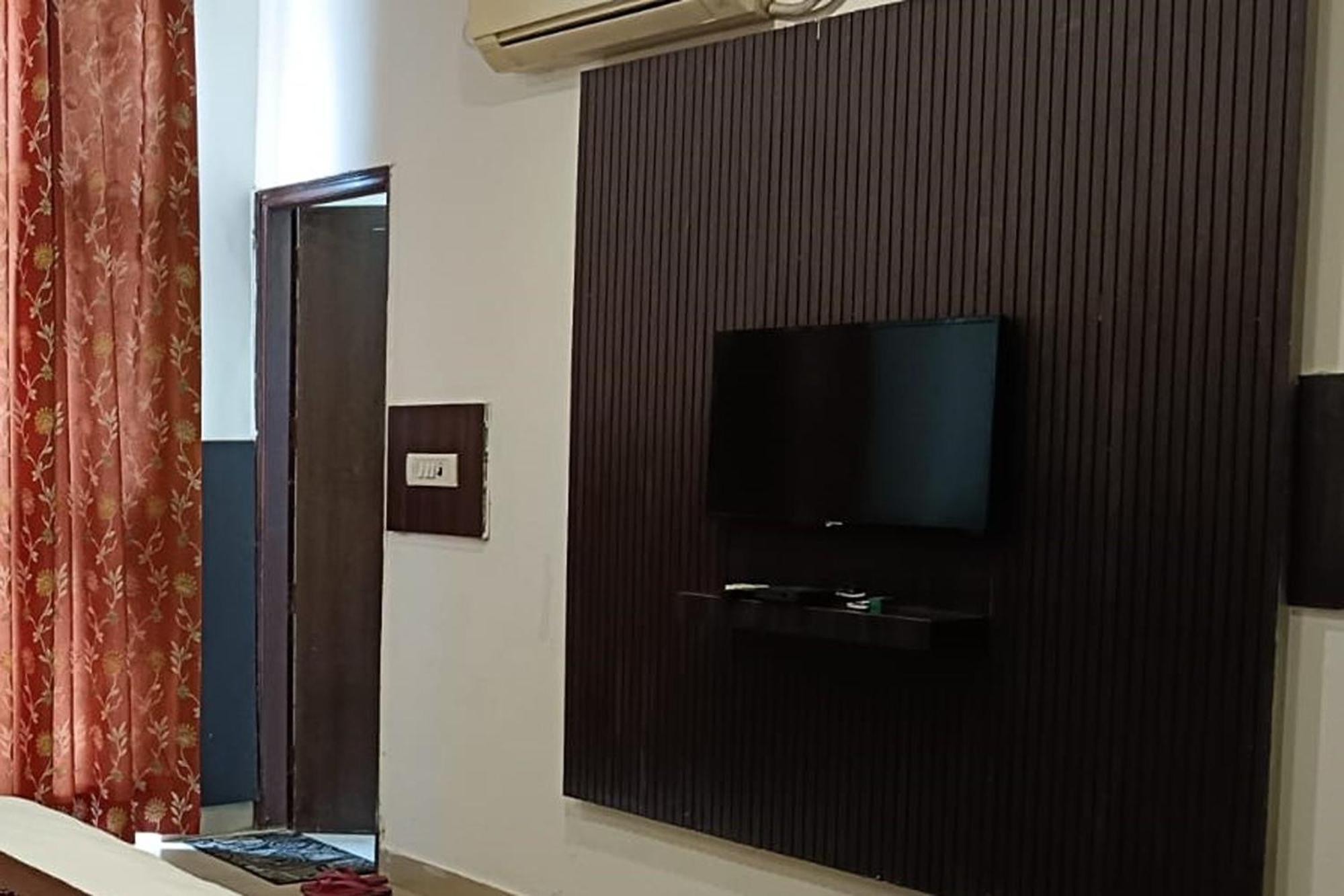 Hotel Shree Kanta Gurgaon Eksteriør billede